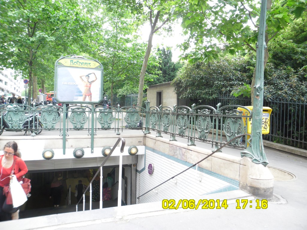 ENTRE DU METRO BOTSARIS