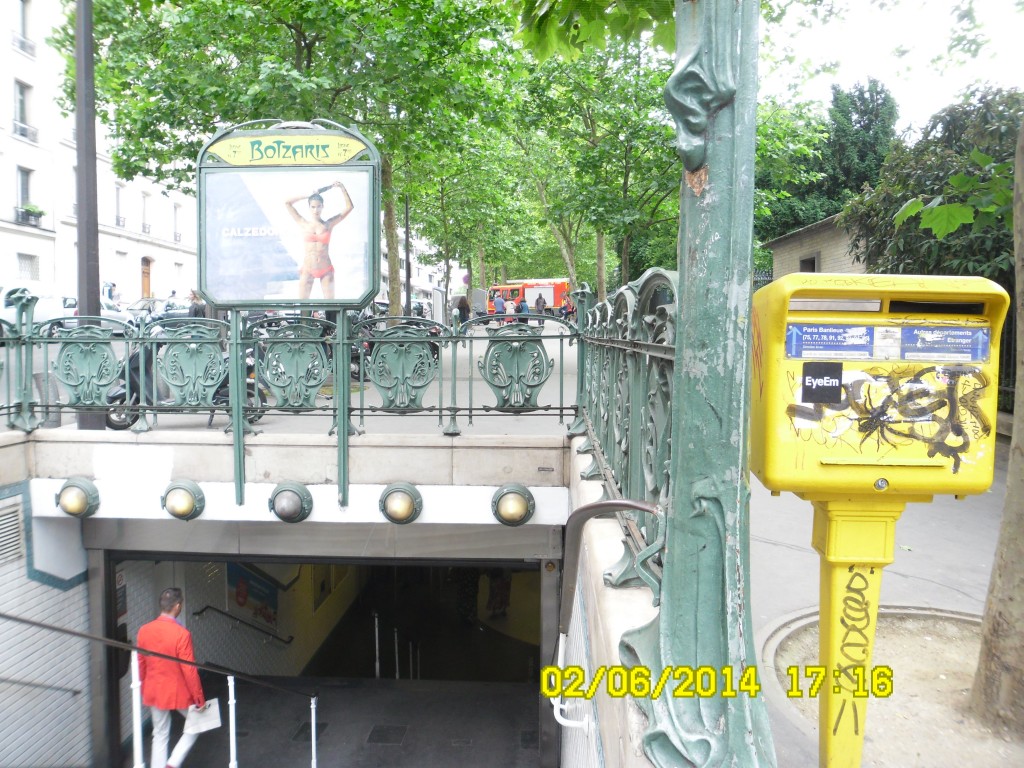PLACE BOTSARIS